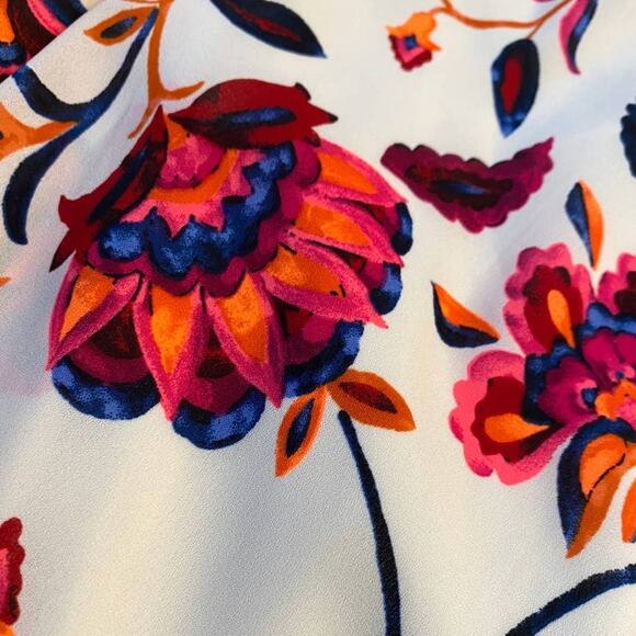 Express Vibrant Pink Cream Floral Mini Fit & Flare Summer Dress Size 4 - Picture 3 of 12